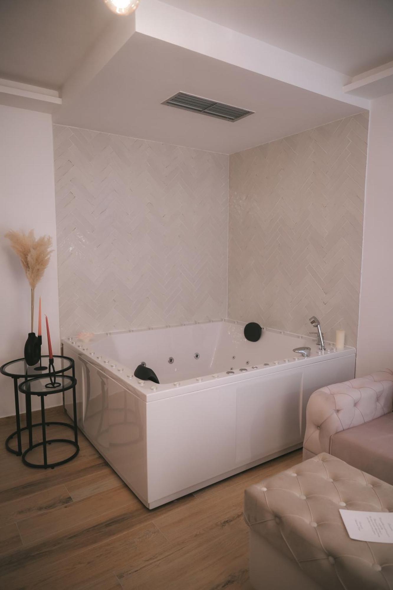 Luxury Jacuzzi Apartment Мостар Экстерьер фото